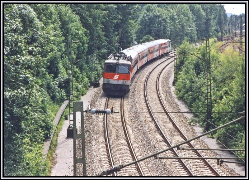 Das zweite Mal erwischt: 1144 226 fhrt diesmal mit einem CityShuttle von Innsbruck nach Rosenheim.