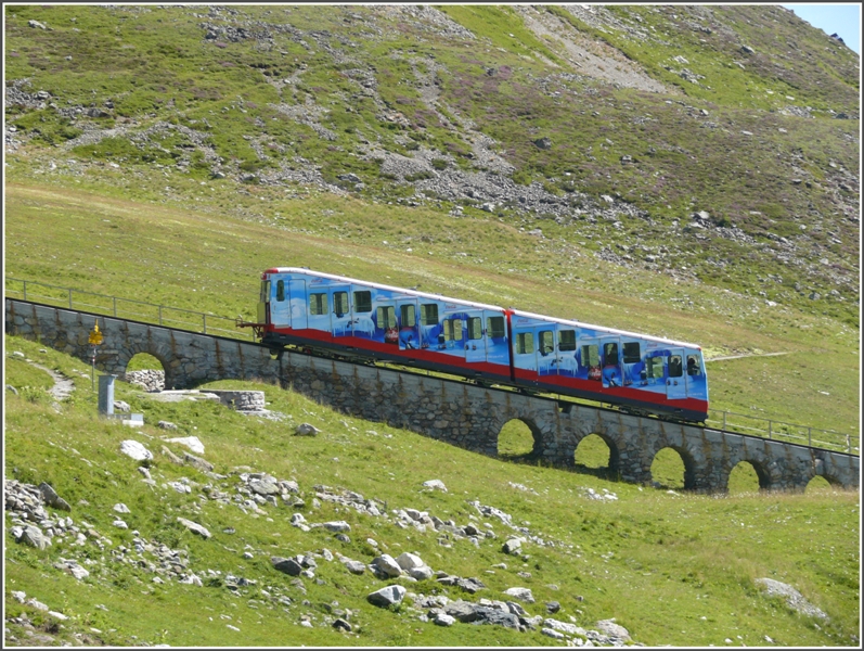 Davos Parsenn Bahnen 2. Sektion bei der Haltestelle Panoramaweg. (30.08.2009)