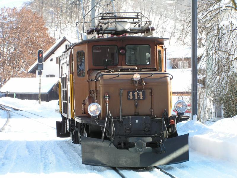  Davosrundfahrt  das RhB Krokodil Nr.414 wurde ab Kblis der
Dampflok vorgespannt.(bis Davos)Kblis 06.02.05