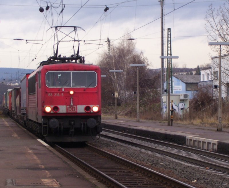 DB 155 216-5 mit einem gemischten Gterzug Richtung Mainz, in Wiesbaden-Biebrich; 15.01.2008