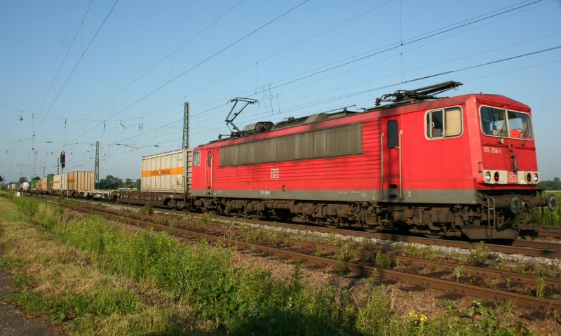 DB 155 256-1 am 18.6.2008 in Niederschopfheim.