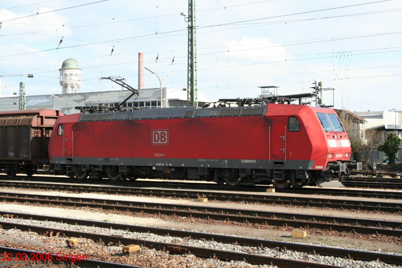 DB 185 087-4 am 22.3.2008 in Singen.