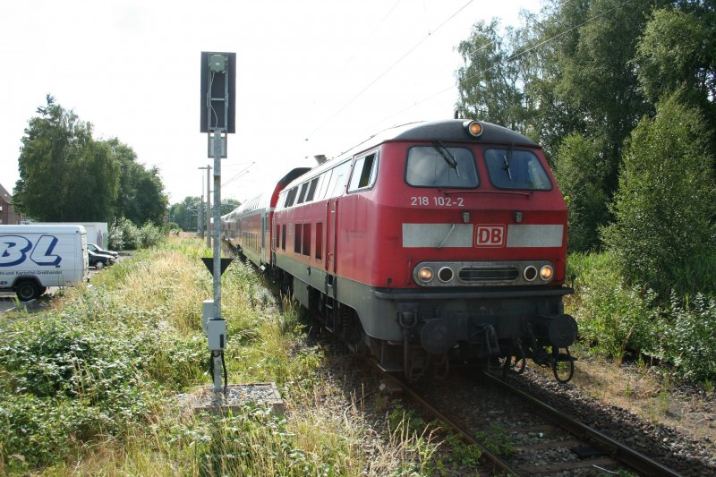 DB 218 102-2 am 28.6.2008 in Lbeck-Travemnde Hafen.
