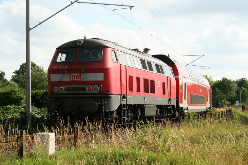 DB 218 102-2 am 28.6.2008 in Lbeck-Travemnde.