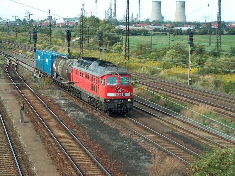 DB 232 471-3 bei der Einfahrt in Grokorbetha Rbf; 02.09.2008