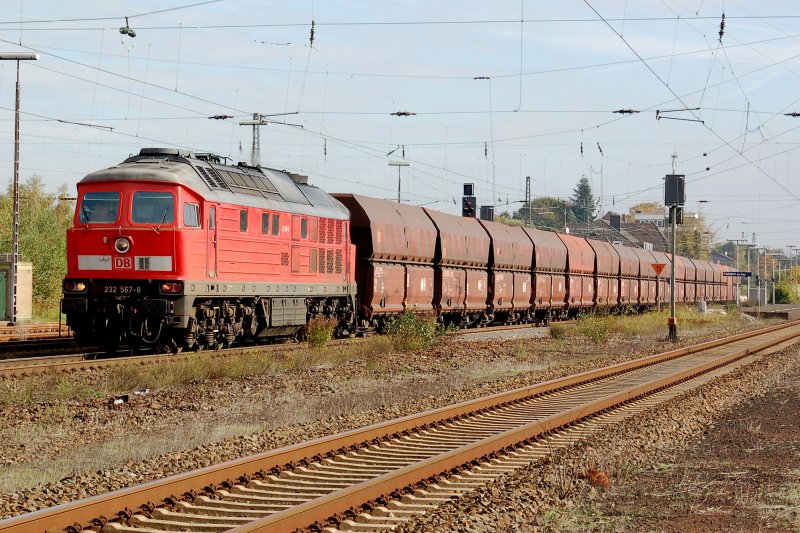DB 232 567-8 ( ex DR Ludmilla ) mit Kohlewagenzug in Haltern am 05.10.2007.
