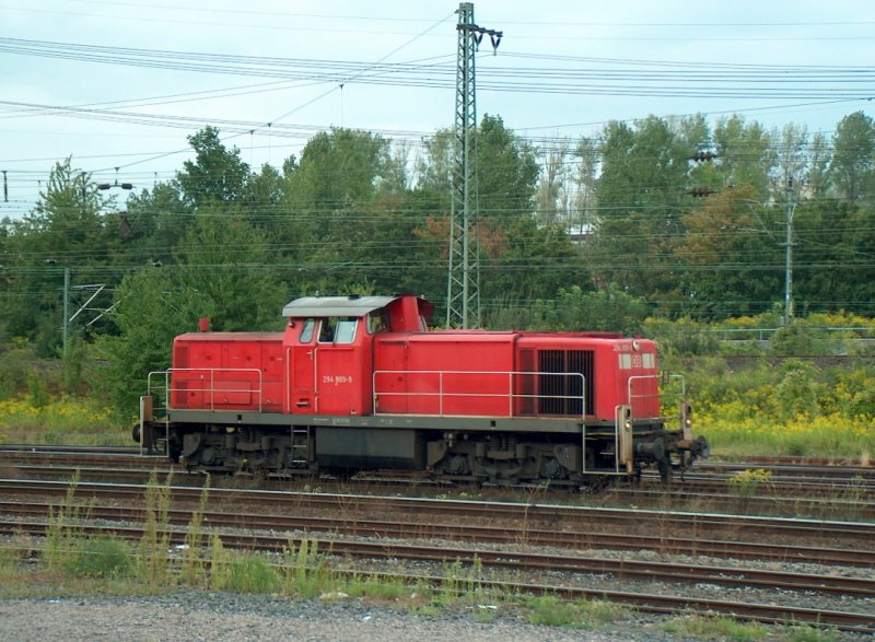 DB 294 809-9 beim rangieren in Wiesbaden-Ost Gbf; 26.08.2008
