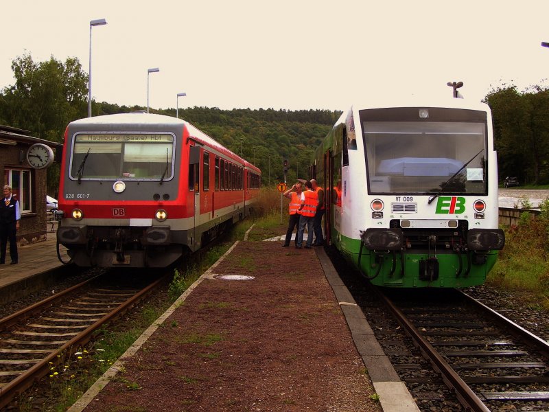 DB 628 601-7 + EIB VT 009 im Bf Nebra; 08.09.2007