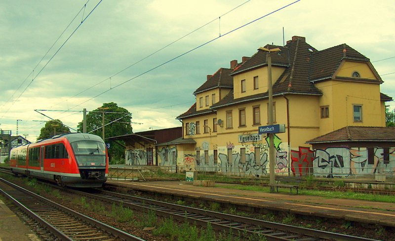 DB 642 561-5 als RB 16292 von Apolda nach Saalfeld (Saale), in Vieselbach; 10.06.2009