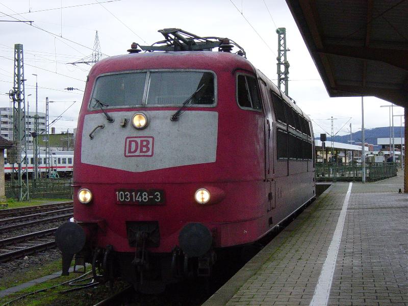 DB BR 103 148-3 Abgestellt am 02.01.03 in Basel Bad Bf