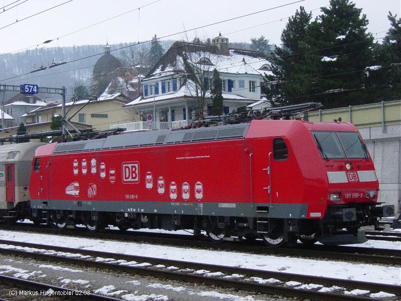 DB Cargo BR 185 090-8 mit Schweiz Paket am 15.02.03 in Spiez