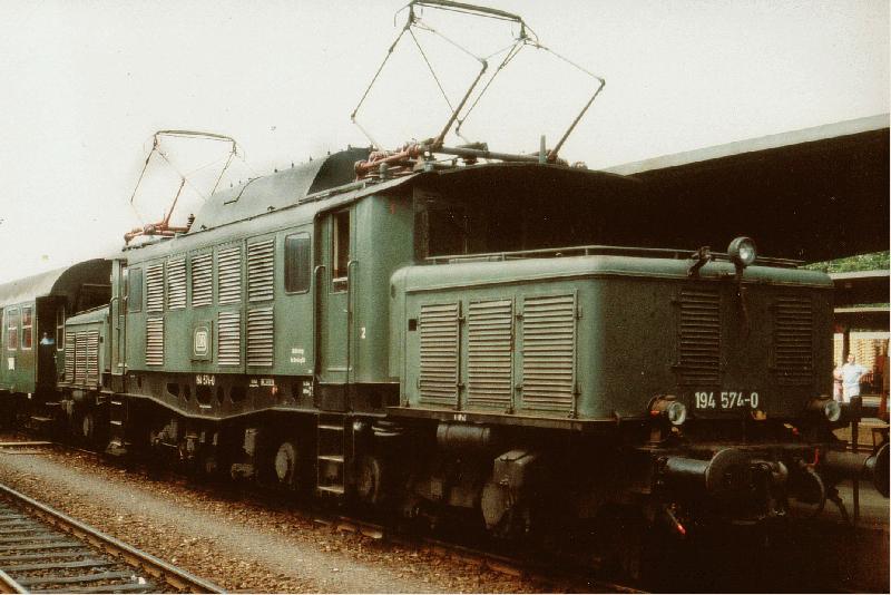DB E-Lok BR194 Bahnhof Lichtenfels 1985
