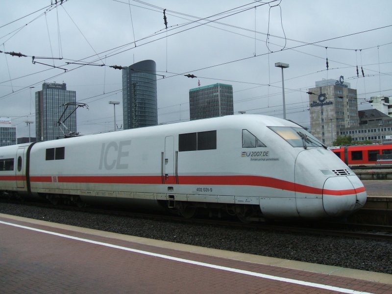DB ICE 2 TK 402 031-9 mit EU Werbung.(29.09.2007)