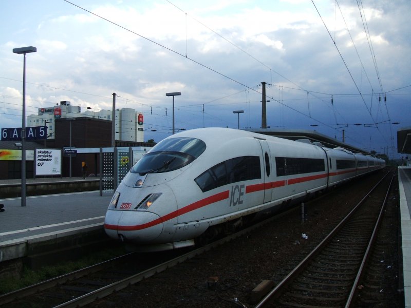 DB ICE 3 als Erstatzzug fr IC 2012  Allgu  Oberstdorf-Leipzig bis Hannover,da der Hauptzug mit 45 Minuten Versptung angesagt
wurde. (19.08.2007) 