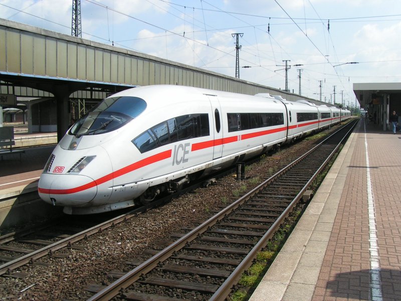 DB ICE 3 am 20.05.2004 im Dortmunder Hbf.