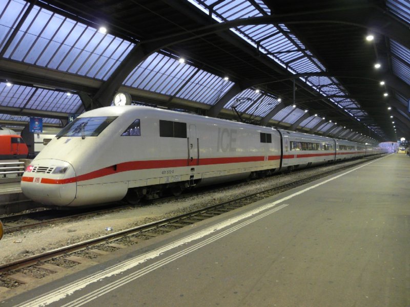 DB - ICE 401 572-3 Morgens um 7.57 Uhr in Zrcher Hauptbahnhof am 01.01.2008