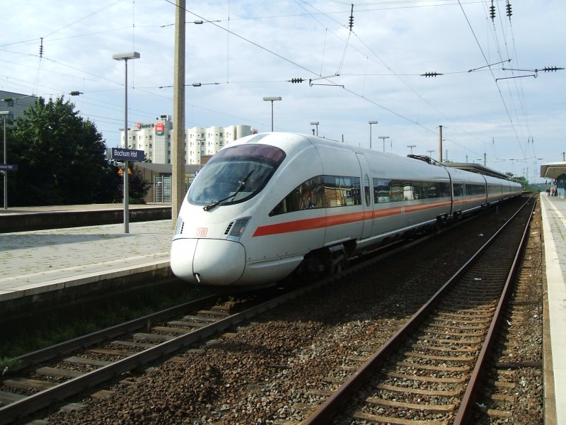 DB ICE-T 1759  Naumburg/Saale  nach Dresden , vorne TK 411 510-1,
im Schub TK 411 010-2 in Bochum Hbf. bei der Ausfahrt.(19.08.2007) 