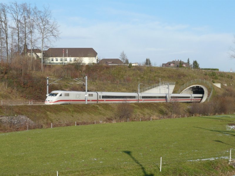 DB - ICE unterwegs bei Roggwil am 30.11.2008