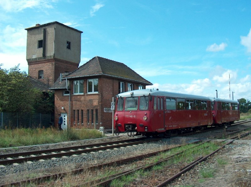 DB OBS 772 140-0 + 772 141-8  als E 19816 von Smmerda unt Bf nach Groheringen in Klleda; 07.09.2008