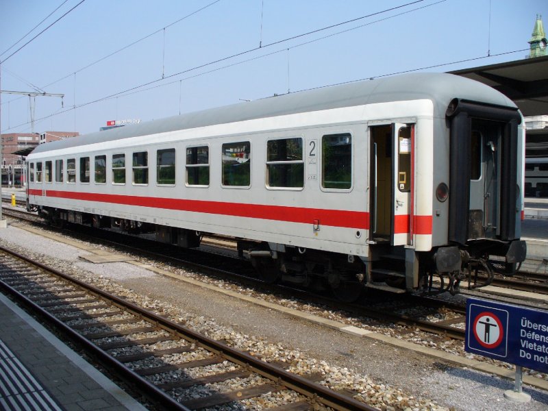 DB - Reisezugwagen Bimz 51 80 22-94 809-6 abgestellt im SBB Bahnhof von Basel am 29.04.2007