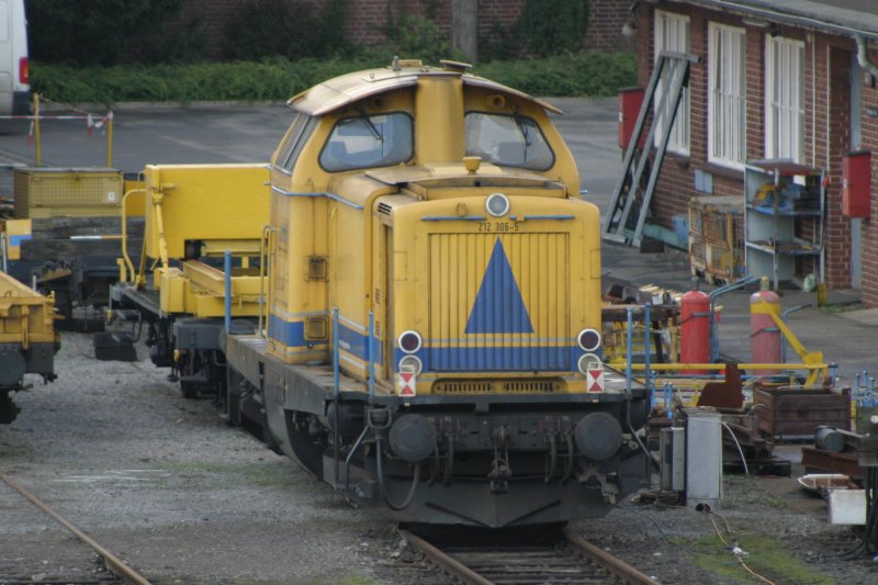 DBG Lok 212 306-5 in Duisbur-Entenfang
