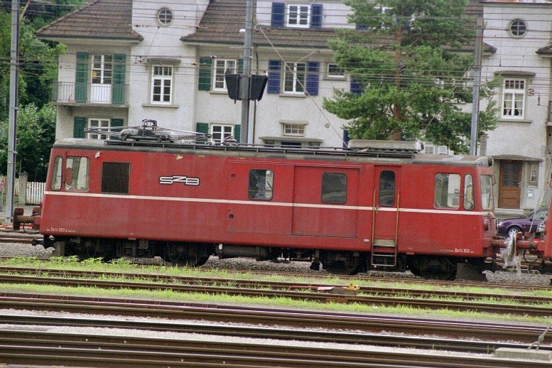 De 4/4 103 am 07.07.2006 in Solothurn * Gtertriebwagen * Baujahr 1975 * SZB/BBC/AEG * Gewicht 40,00t * LP 14,30m * zulssige Geschwindigkeit 50 km/h * Lebenslauf: ex SZB De 4/4 103 - 1984 RBS De 4/4 103