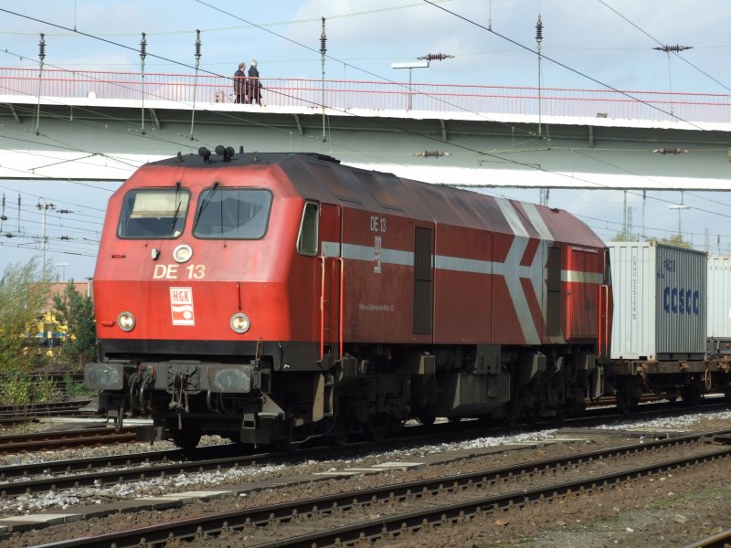 DE13 von KGK fhrt durch Duisburg-Entenfang