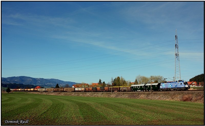 Der 54565 von Bruck an der Mur Fbf nach Villach S�d war heute mit der 1116 007 Griechenland bespannt. 10.04.2009 Knittelfeld