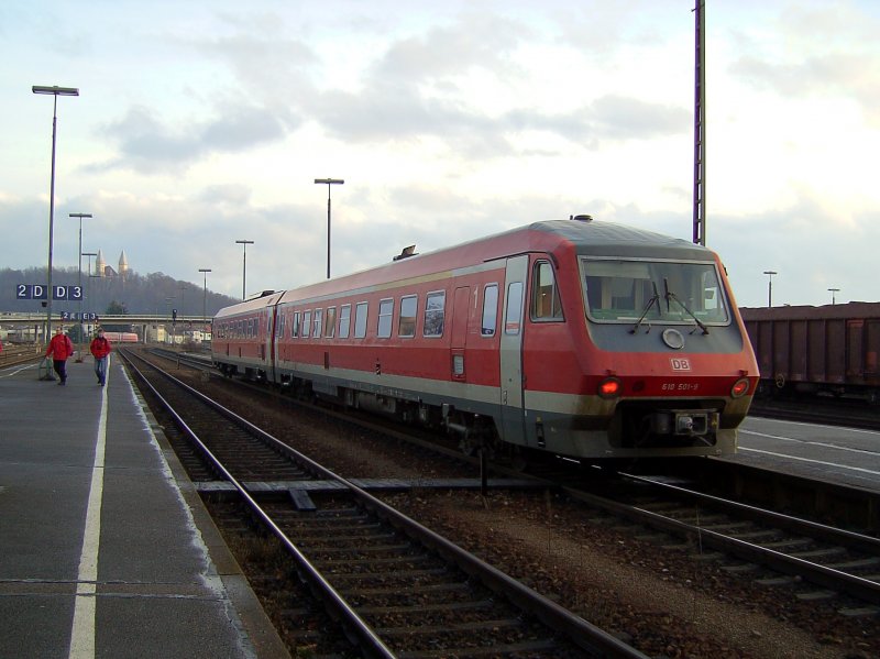 Der 610 001 am 09.12.2007 bei der Ausfahrt in Schwandorf. 