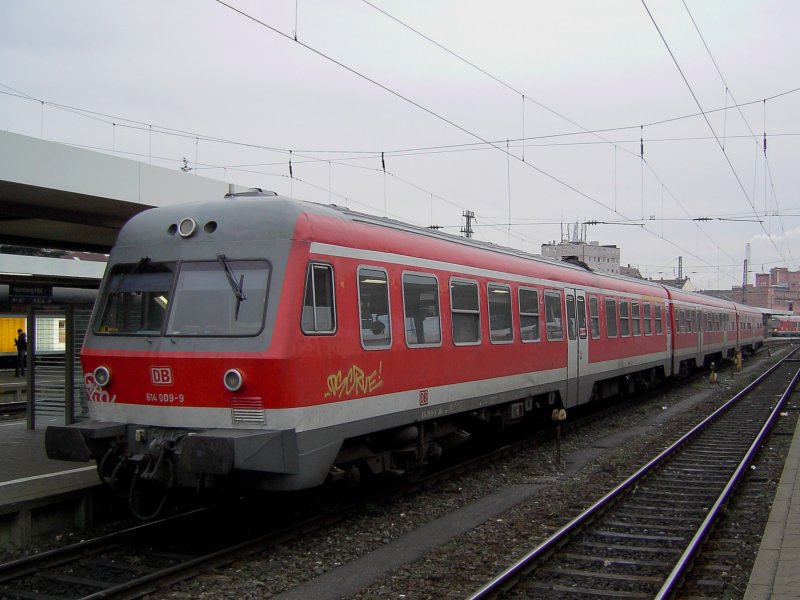 Der 614 009 am 29.12.2007 in Nrnberg Hbf. 