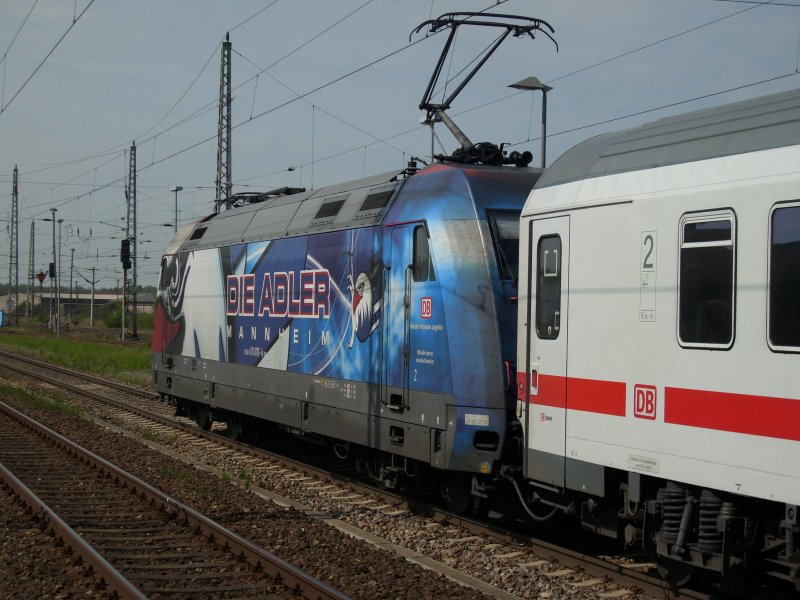  Der Adler (101 070) landete am 08.Mai 2009 mit dem IC 2213 Binz-Stuttgart in Bergen/Rgen. 