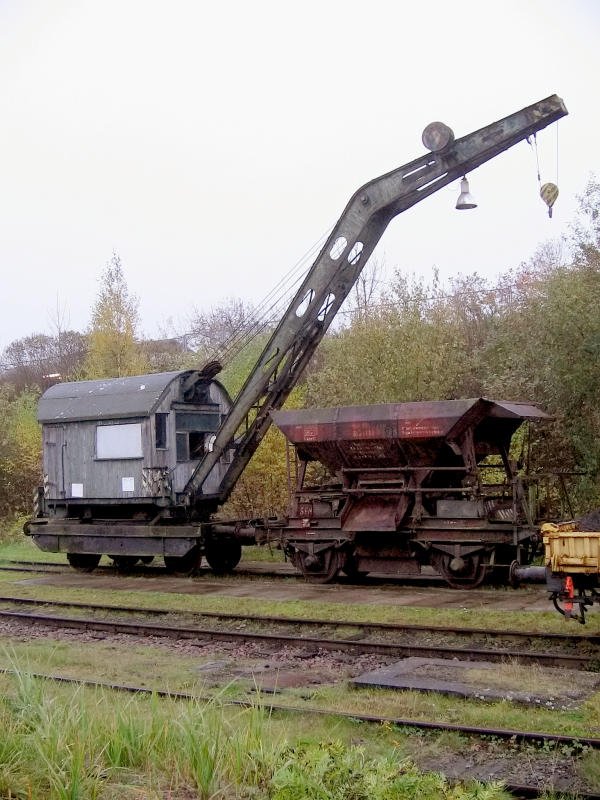 Der alte Lschekran in Chemnitz Hilbersdorf, 27.10.07 Ob das Teil als Fortschritt anzusehen war ist fraglich. Vorher stand hier jedenfalls ein Portalkran.