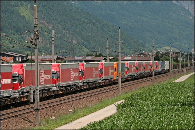 Der  ARCESE-ROLA-Express  von Wrgl nach Trento wird grtenteils von der Spedition Arcese aus Bozen benutzt.