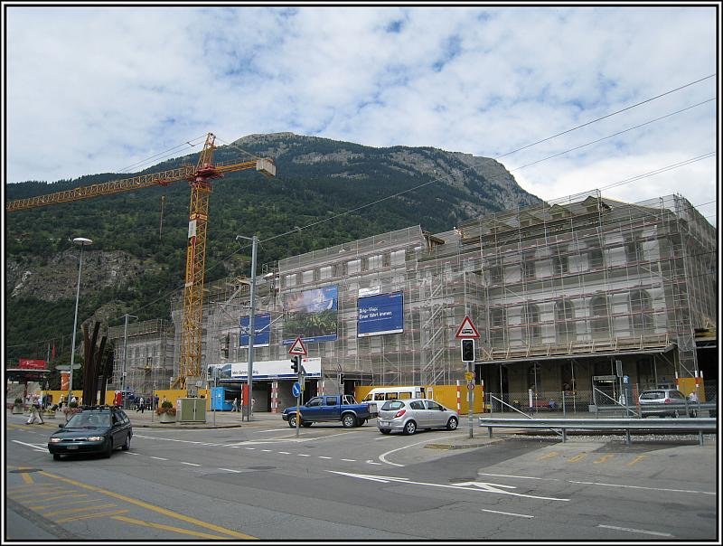 Der Bahnhof von Brig am 27.07.2008. Es finden umfangreiche Umbauten und Erweiterungen statt. Leider war das Wetter am dem Tag eher bescheiden.