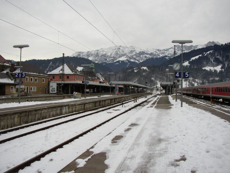 Der Bahnhof von Garmisch-PArtenkirchen am 26.12.07!!!