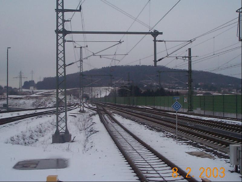 Der Bahnhof Montabaur.Rechts im die NBS Kln - FFM in der Mitte die Regionalgleise richtung limburg und Links die ICE autobahnabfahrt von der A3