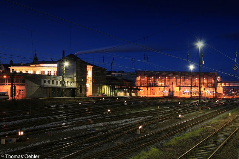 Der Chemnitzer Hauptbahnhof aus Richtung Westen am Abend des 17.12.06. Das Bild spiegelt wieder, welch unglaublicher Bahnverkehr hier derzeit herrscht!