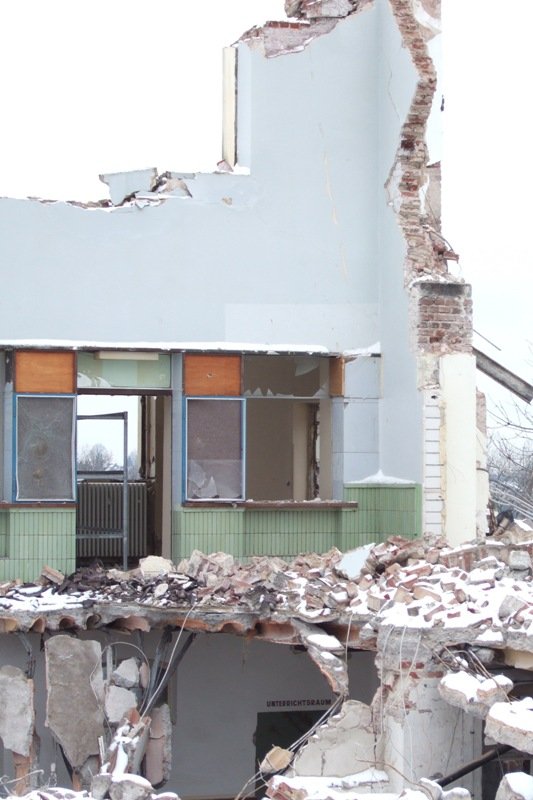 Der ehemalige Schalter am Remscheider HBF. In den sonst nie geffnete Keller konnte man in den letzten Tagen gut einsehen.