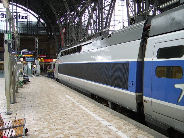 Der einen lange vorkommenden Triebkpf des TGV.