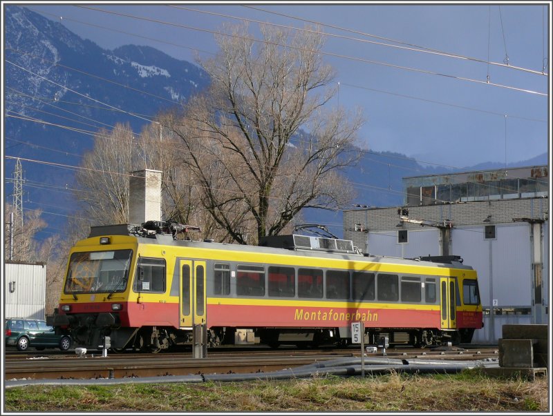 Der ET 10.109 der Montafonerbahn wurde whrend der zweistndigen Nachmittagspause vor dem Depot Buchs SG abgestellt. (07.01.2008)