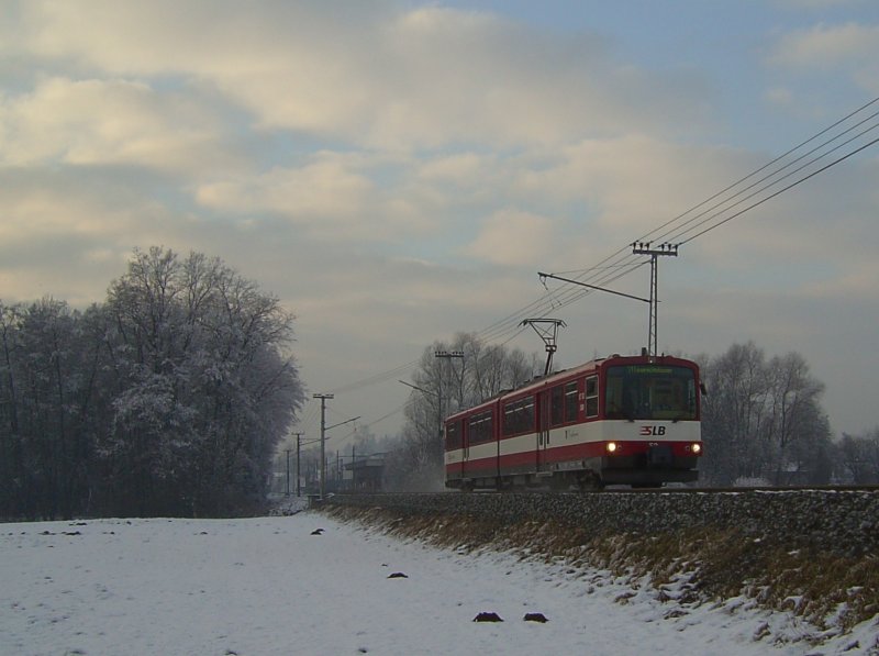 Der ET 52 der SLB am 24.12.2007 bei der Einfahrt in Lamprechtshausen.  