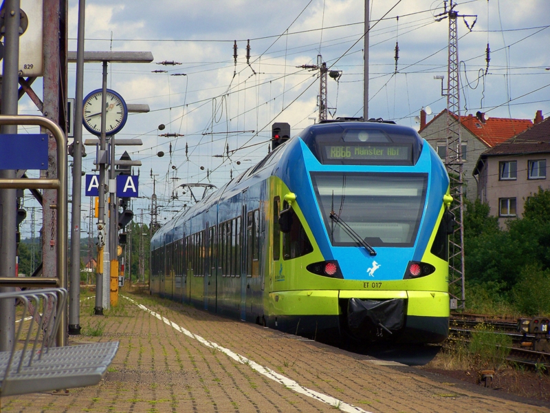 Der ET017 der Westfalenbahn(429 003) verlsst den Osnabrcker Hbf in Richtung ehem Betriebswerk um von dort aus wieder an Gleis 1 bereit gestellt zu werden. 31.07.09