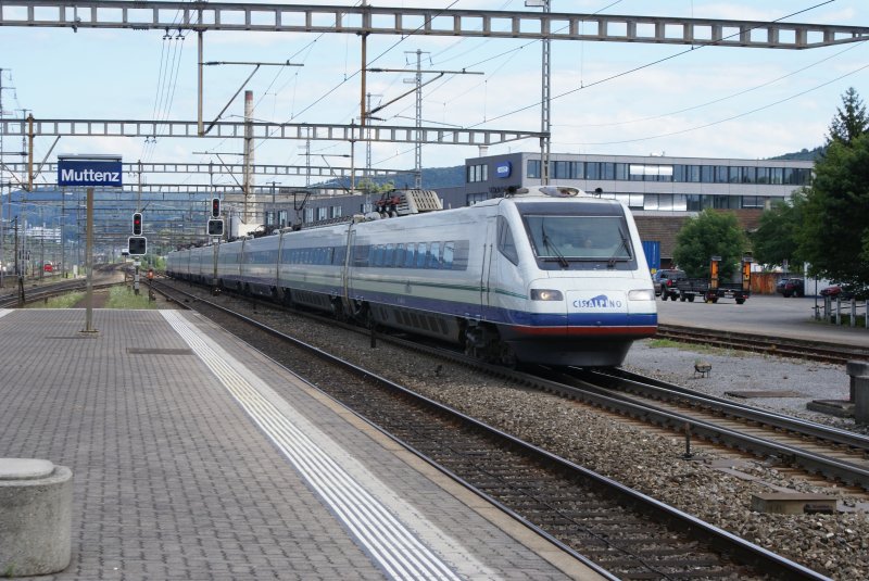 Der ETR 470 007 befindet sich am 21.7.08 in Muttenz.