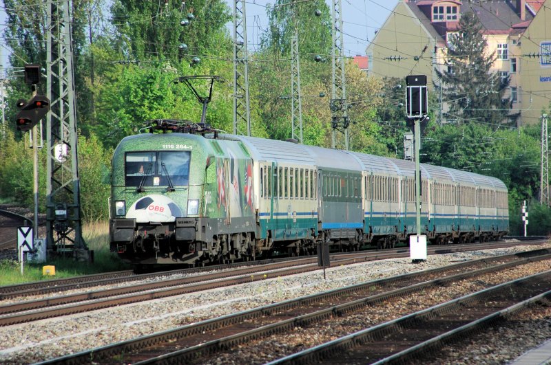 Der Euromotion-Stier (1116 264) am 02.05.09 mit EC 84 aus Rimini am Heimeranplatz
