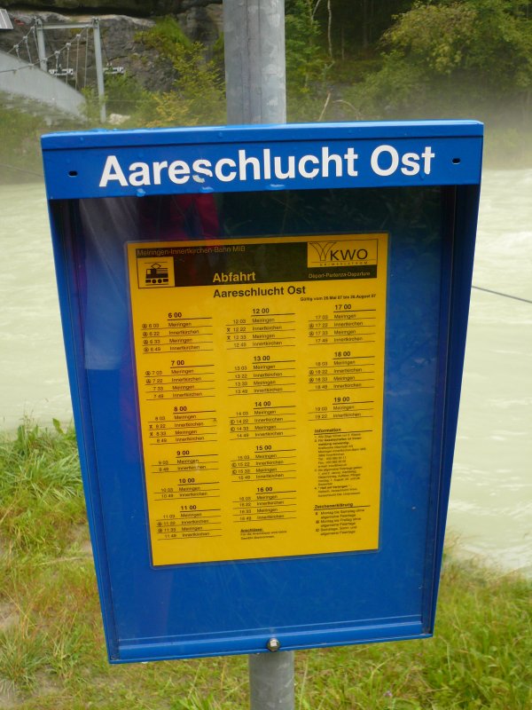Der Fahrplan von dem Bedarfshaltepunkt Aareschlucht Ost auf der Meringen-Innertkirchen-Bahn am 7.8.2007