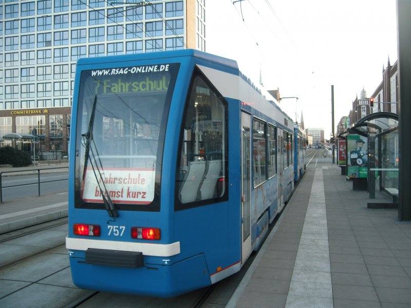 Der Fahrschulzug hlt an der Hst. Krpeliner Tor