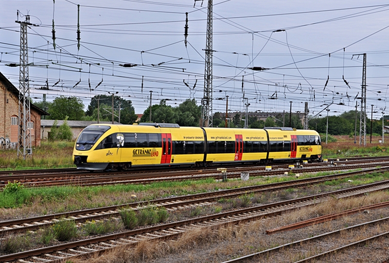 der  Getr�nkeland Express  VT 0005 der OLA  verl��t am 27.07.09 den Bf Stralsund