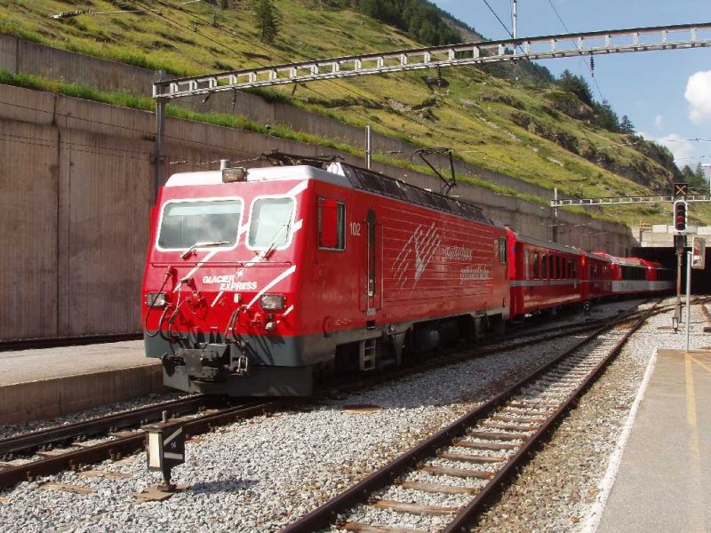 Der Glacier Express 905 kommt in Zermatt an. 06.08.07