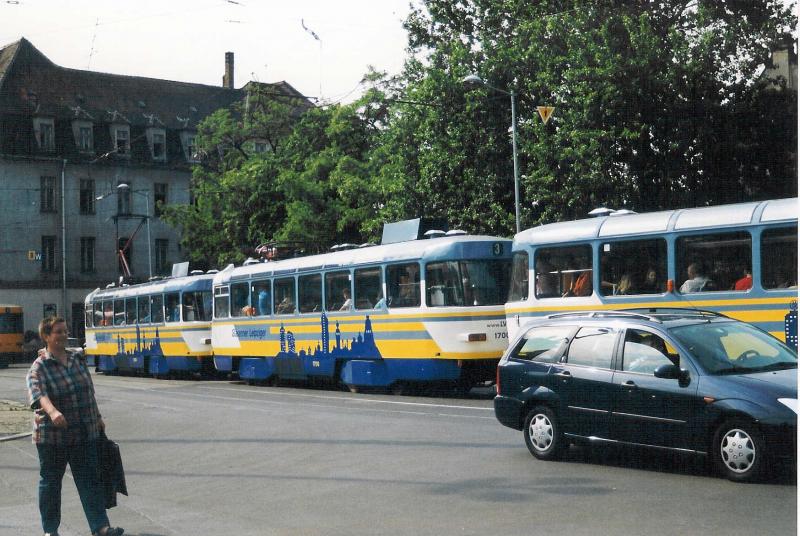 Der Gl�serne Leipziger im Dreier-Gespann, Reko Tatra, in Fahrt am alten Standort des Hauses der heiteren Muse