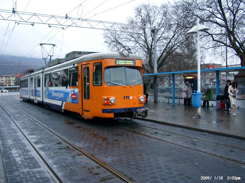 Der gleiche OEG D�wag 119 als Linie 5 Rundfahrt Richtung Weinheim am Heidelberger Hbf. 18.01.09